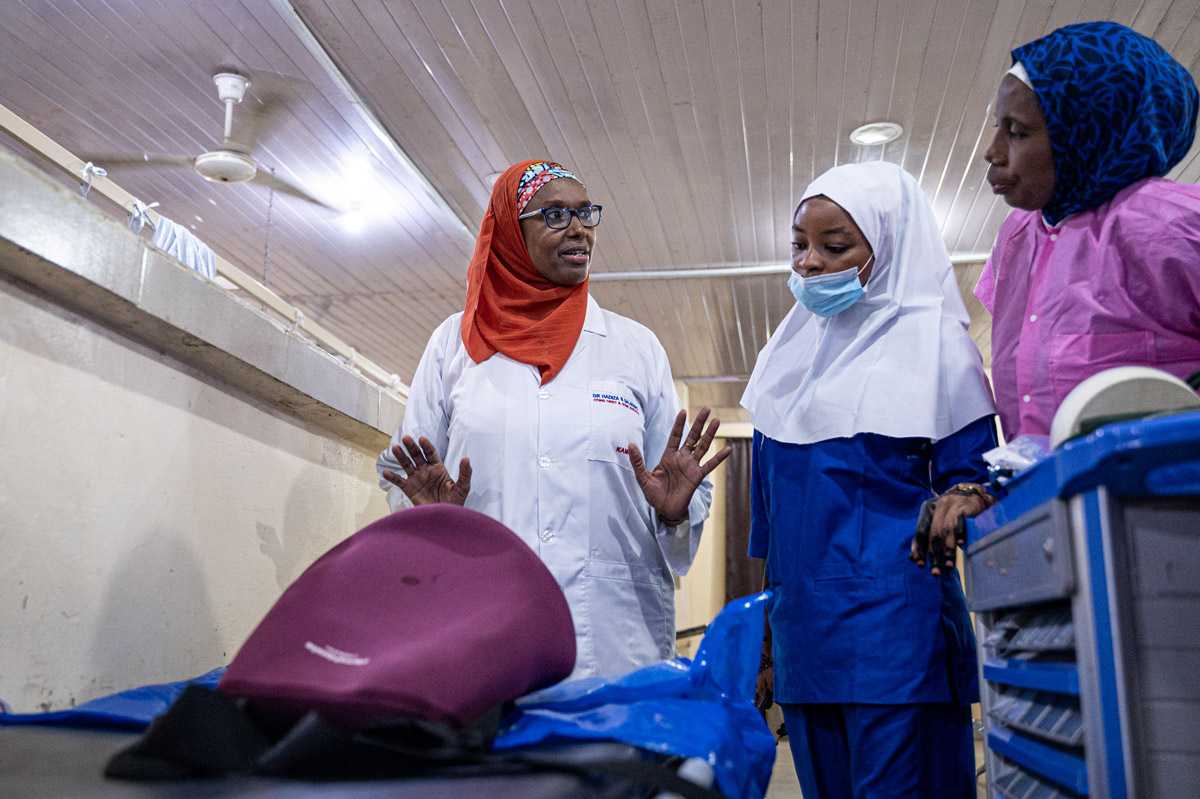 Dr. Galadanci reviewing the postpartum hemorrhage bundle with health workers, in Nigeria.